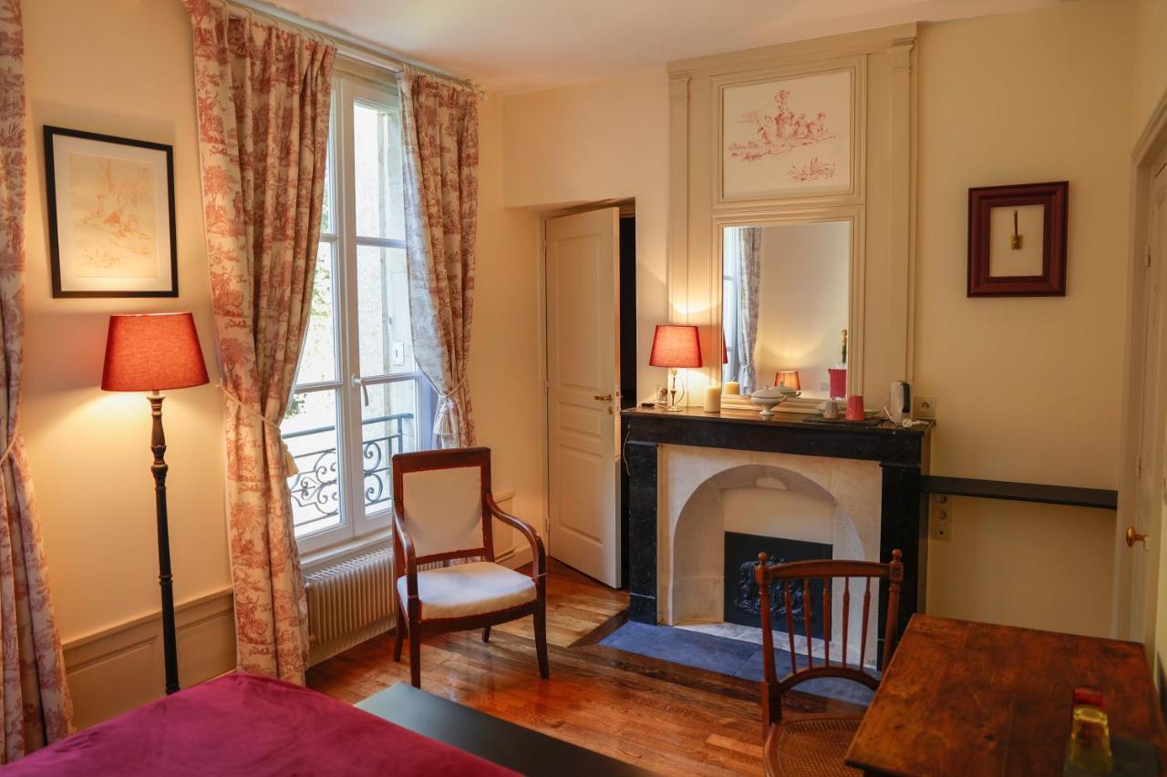 Le Gite Du Bas Manoir Bretteville-sur-Odon Esterno foto