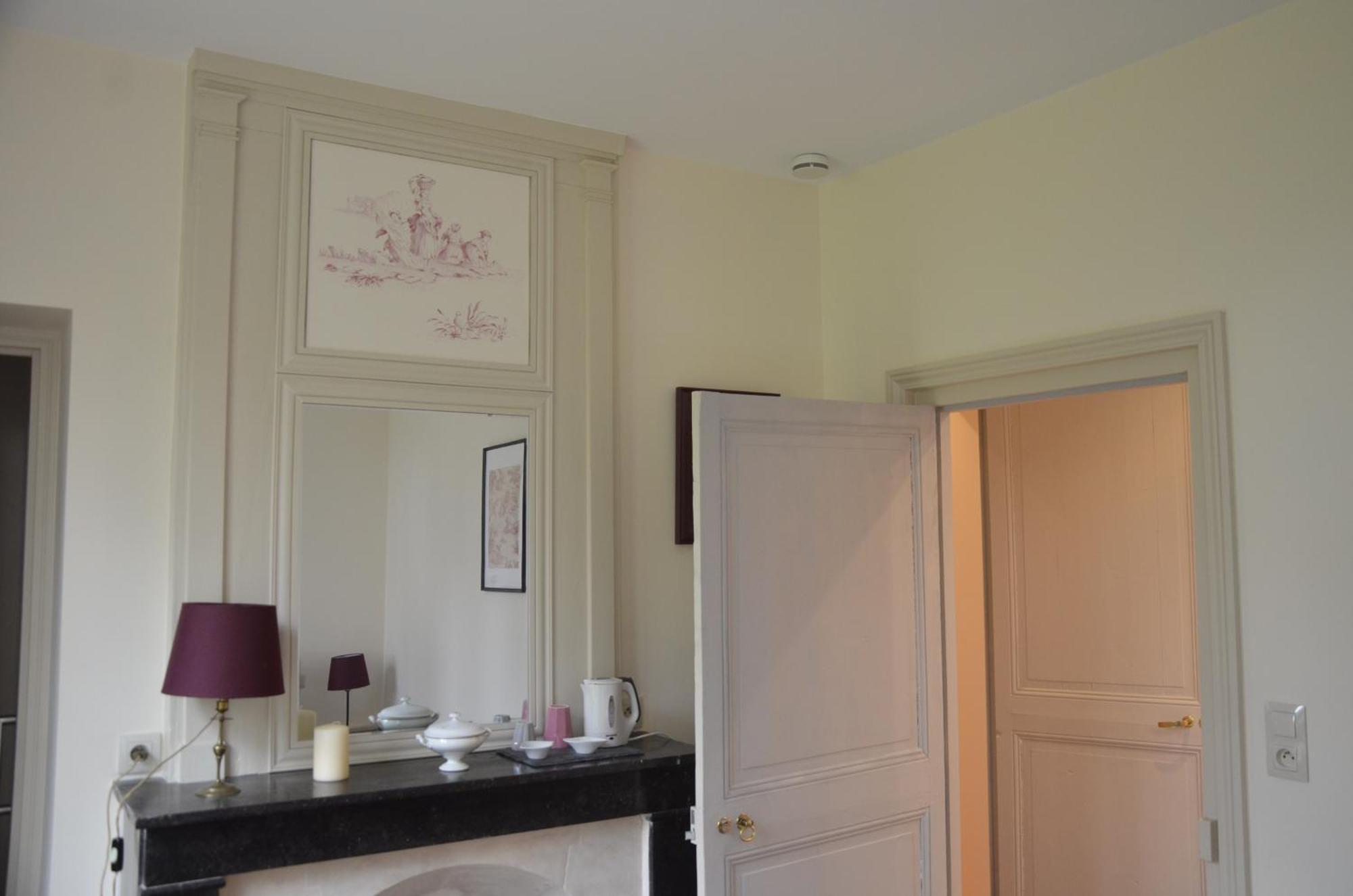 Le Gite Du Bas Manoir Bretteville-sur-Odon Esterno foto